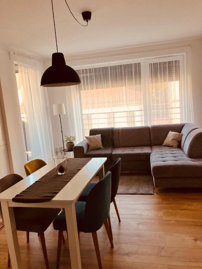 Apartamento Apartament Na Klasztornej Wągrowiec Exterior foto